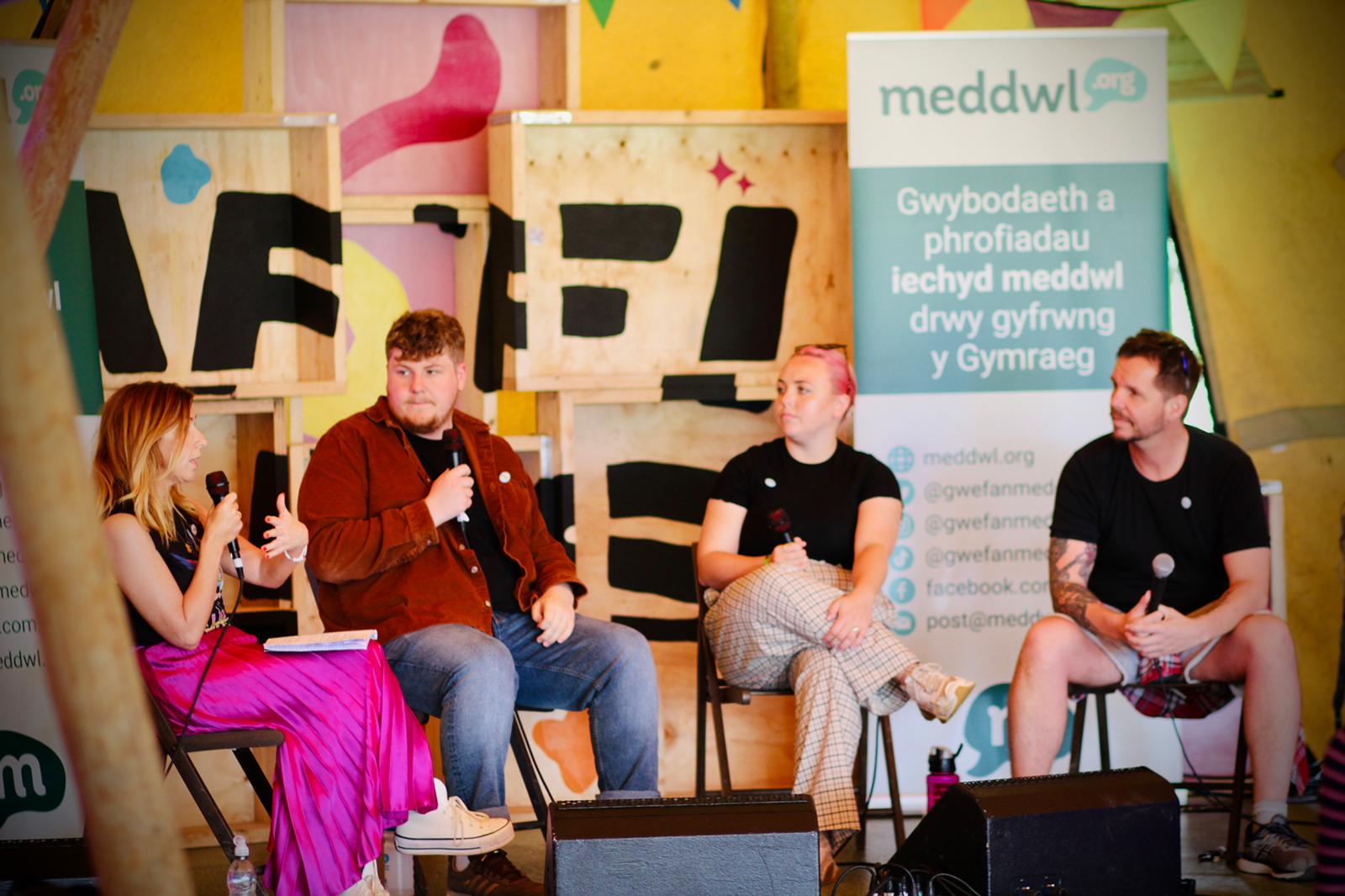 Siôn Land – meddwl.org